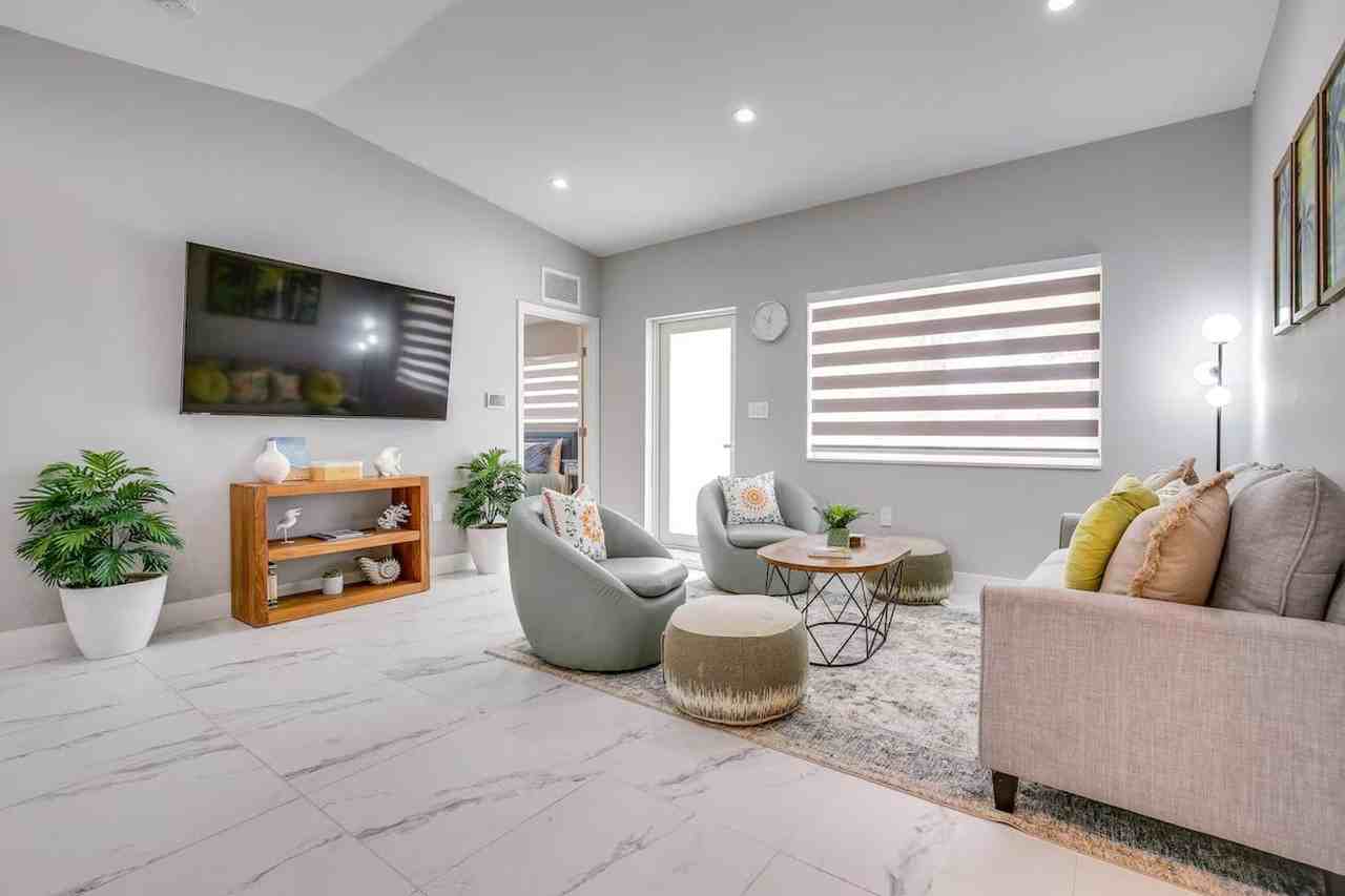 1371 Nw 131st St #1307157P - Photo 3 of 29