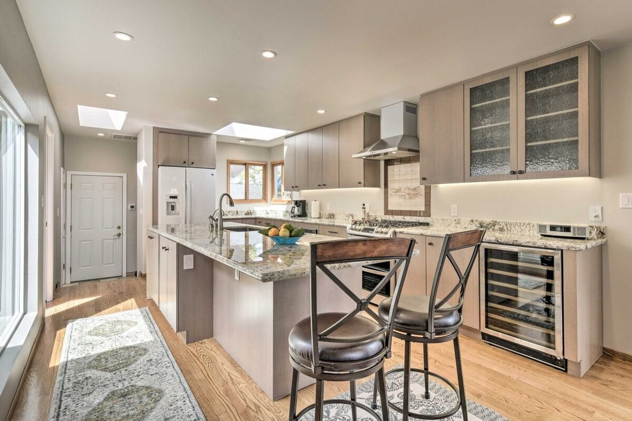 2606 Bayview Dr #1304994P - Photo 7 of 26