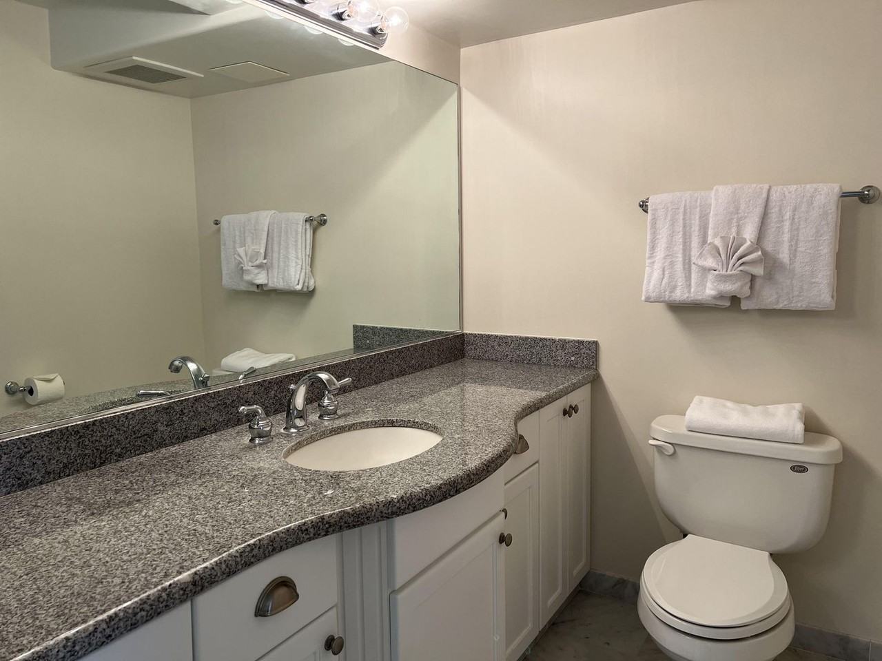 343 Hobron Ln #1327706P - Photo 4 of 33