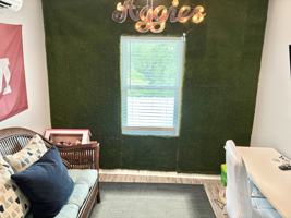 featured image of 1105 Glade St