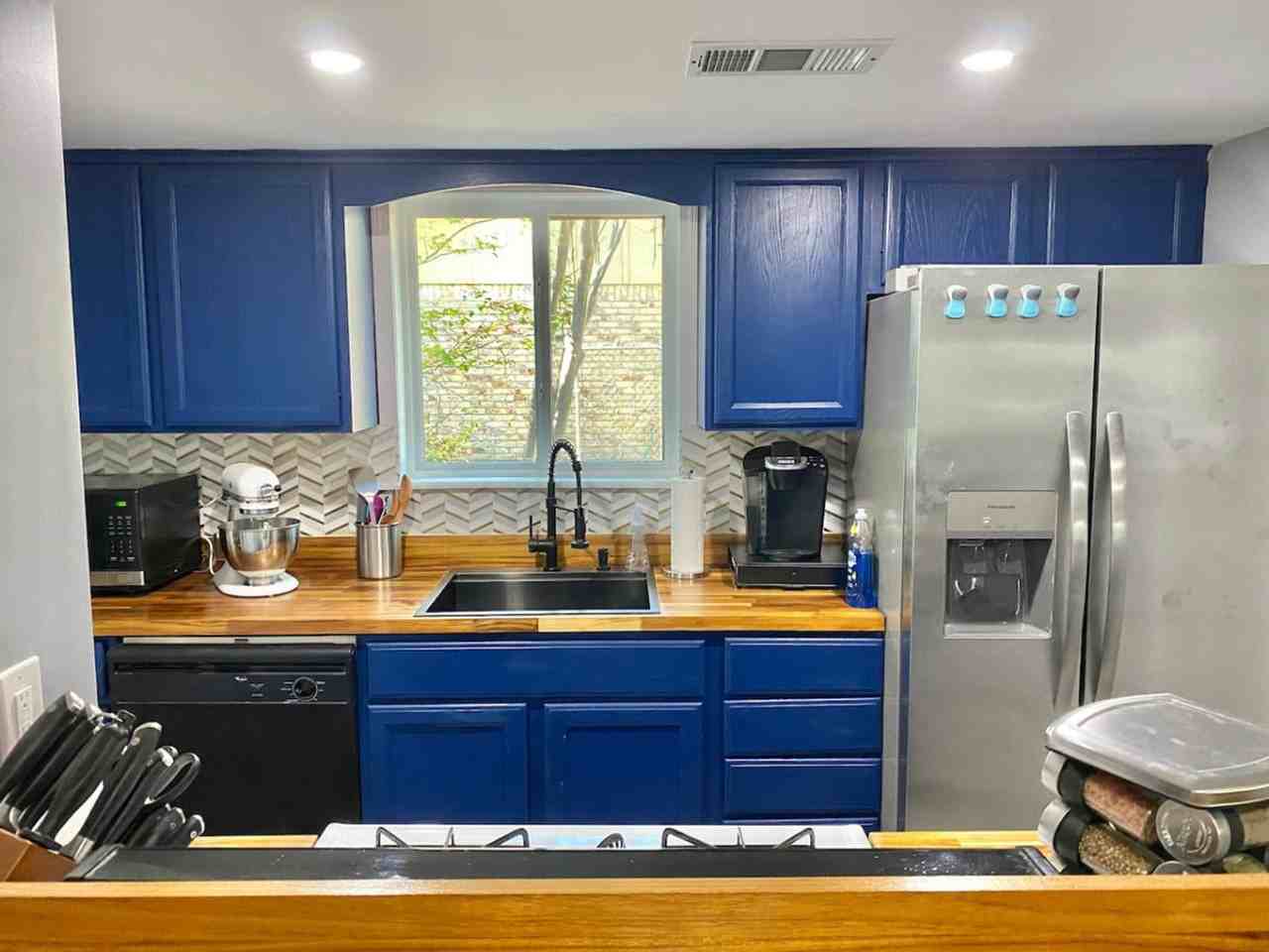 1105 Glade St #1328055P - Photo 7 of 40