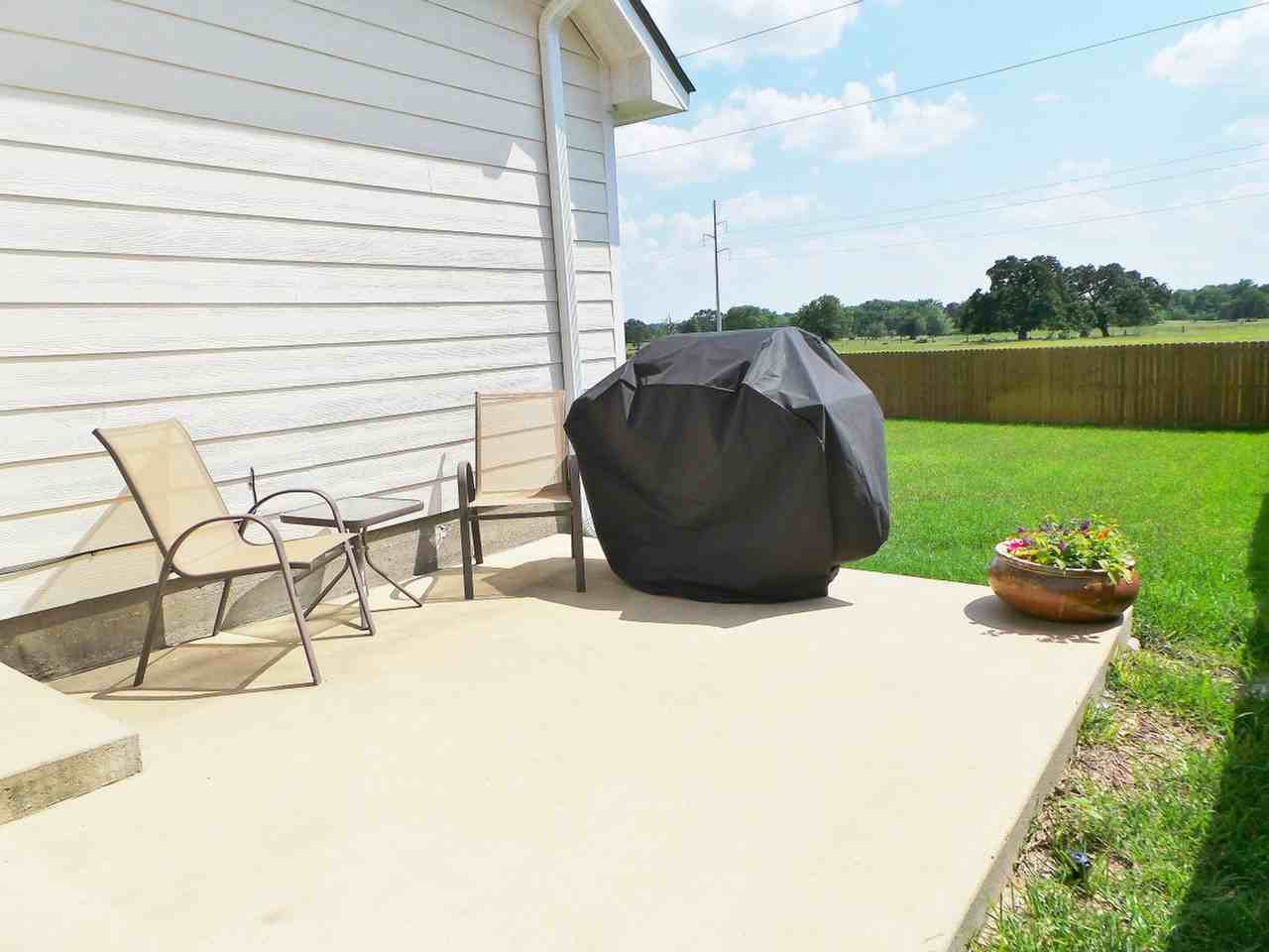 1002 Venice Drive #1328054P - Photo 5 of 20