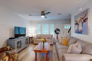 featured image of 512 Camp Court