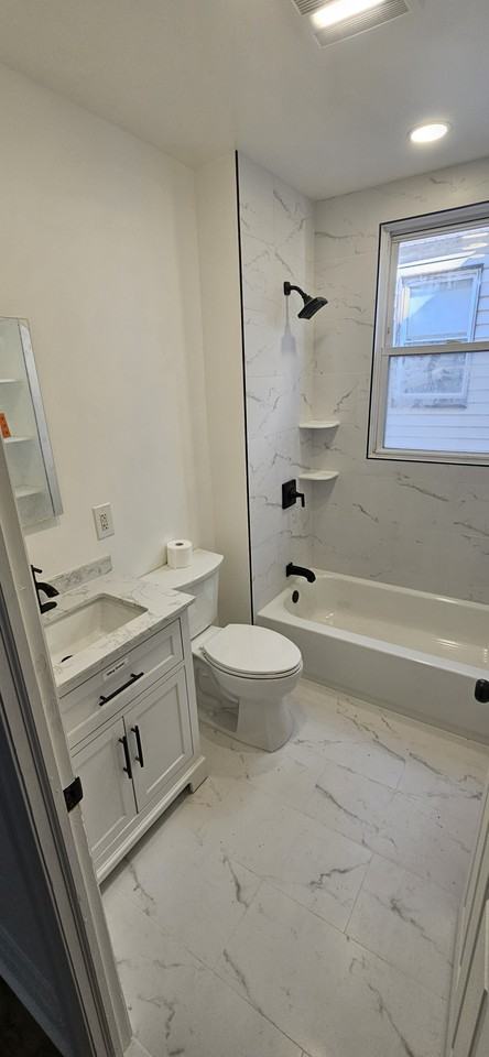 233 South Clinton Street - Photo 7 of 7