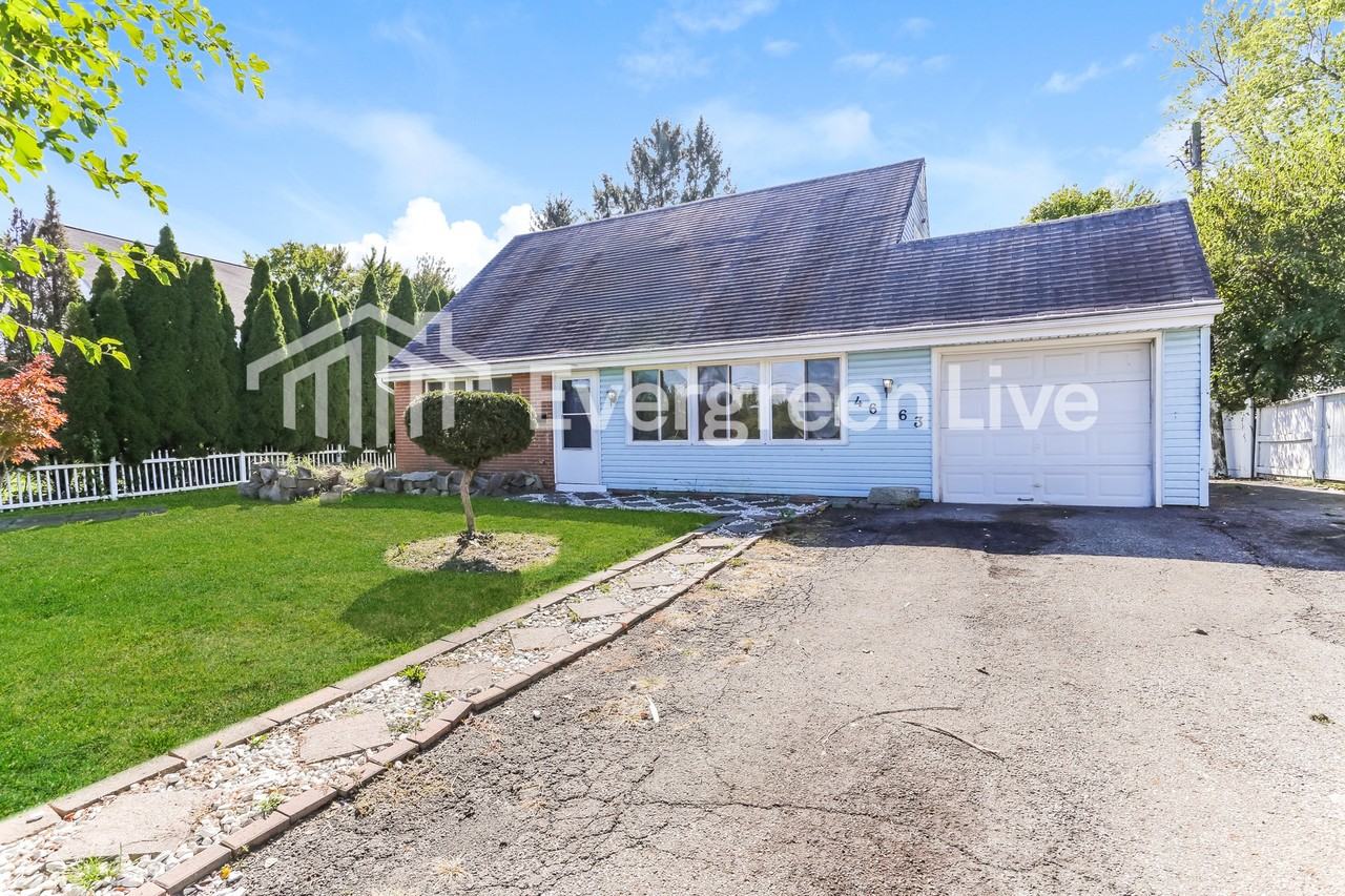 4663 E Livingston Ave - Photo 2 of 16