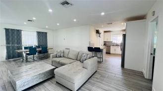 911 N 14th Ave ##0 - Photo 1 of 1