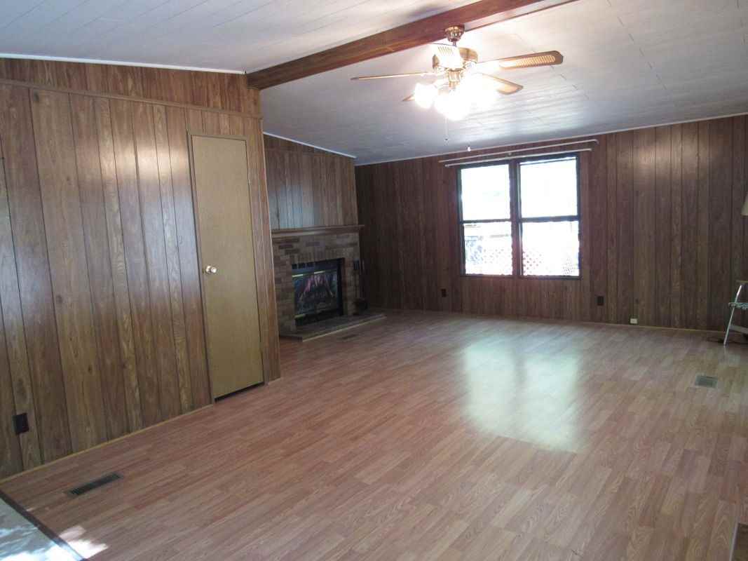 113 Forrest St - Photo 3 of 11