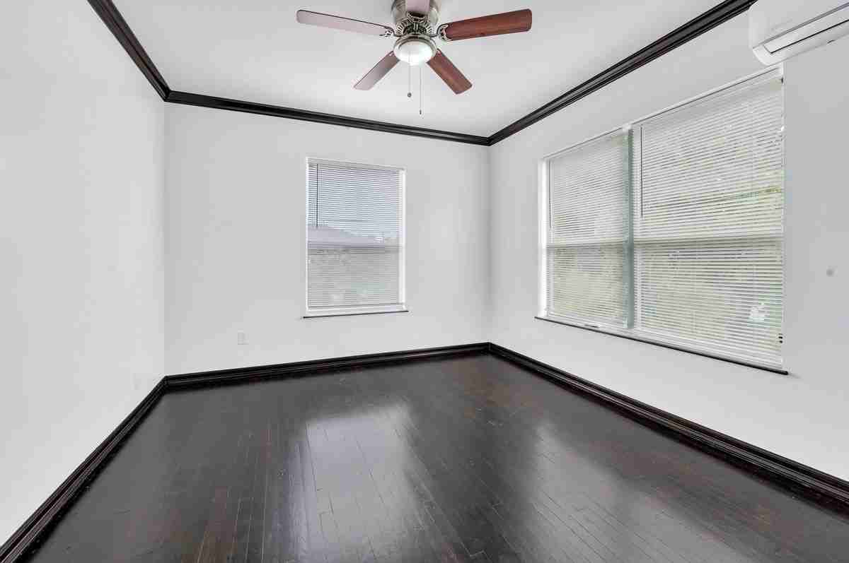 2506 Keene St ##2/4 - Photo 2 of 15