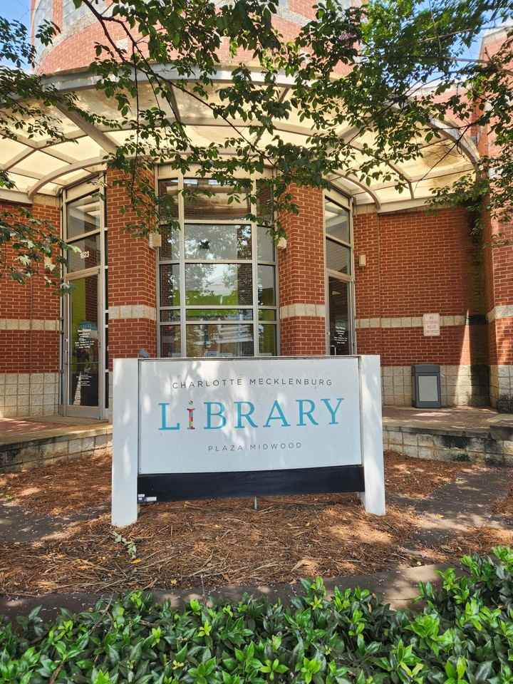 1553 Pinecrest Ave #1 - Photo 4 of 50