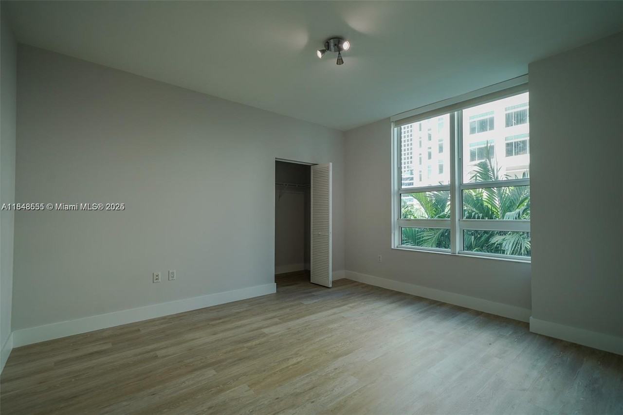 950 Brickell Bay Drive #302 - Photo 3 of 11