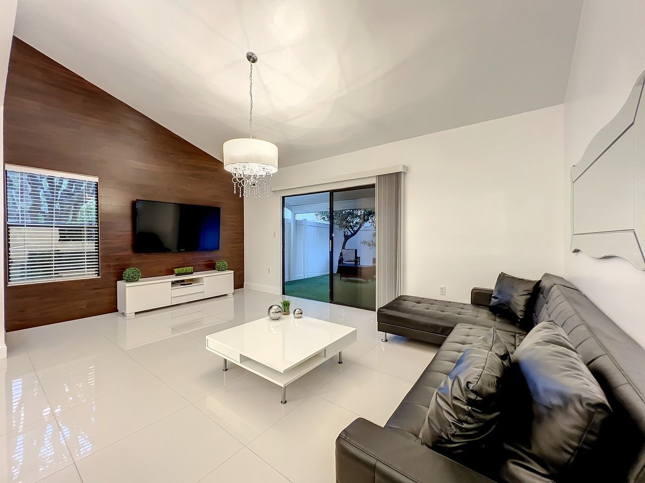 5051 Ernst Court #mw - Photo 2 of 27