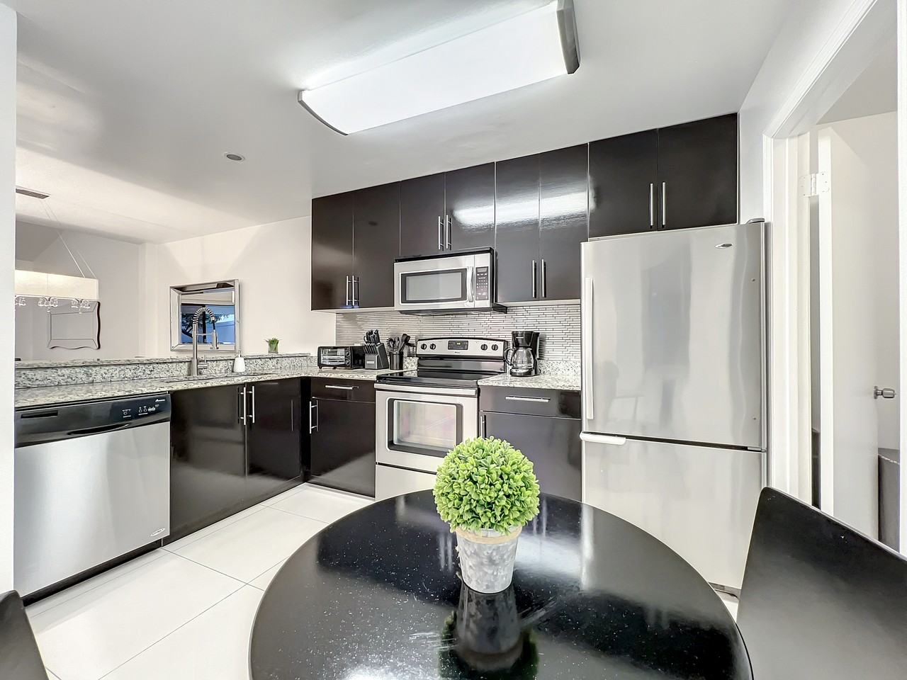 5051 Ernst Court #mw - Photo 7 of 27