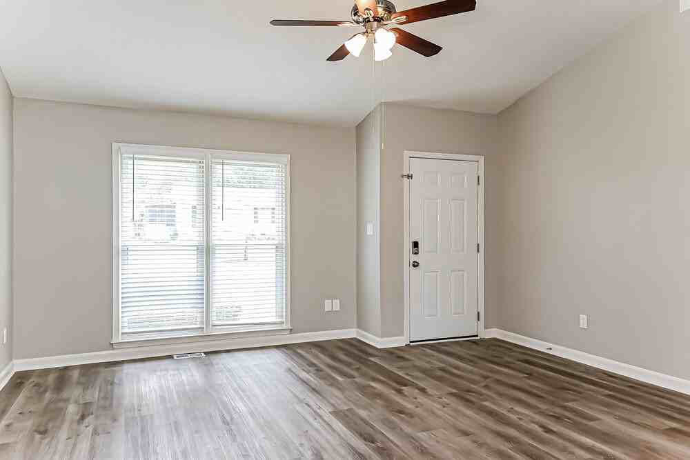 2332 Quartz Ct - Photo 5 of 16