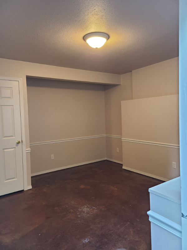 2223 Lincoln St - Photo 6 of 18