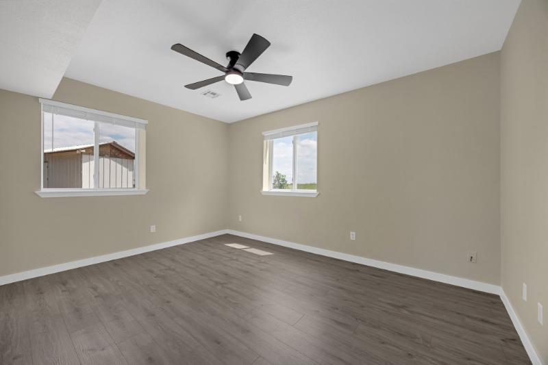 407 East Corona Avenue #C - Photo 5 of 15