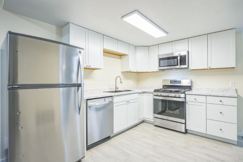 407 East Corona Avenue #C - Photo 6 of 15