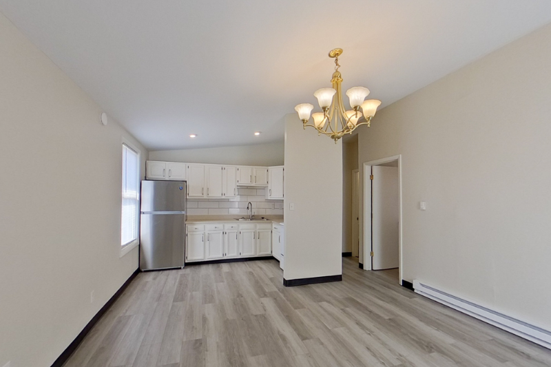 2445 Hiawatha St - Photo 7 of 12