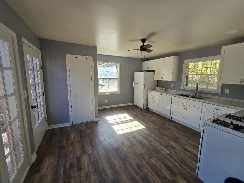 749B E Main St - Photo 3 of 10