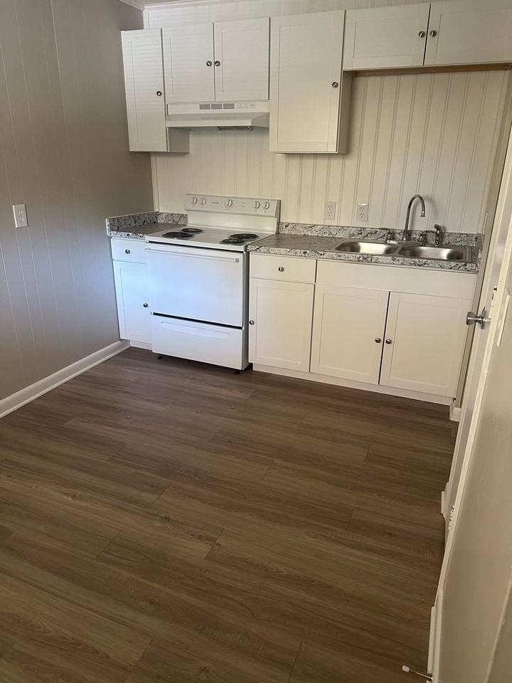 Arrowhead Apartments - Photo 2 of 9