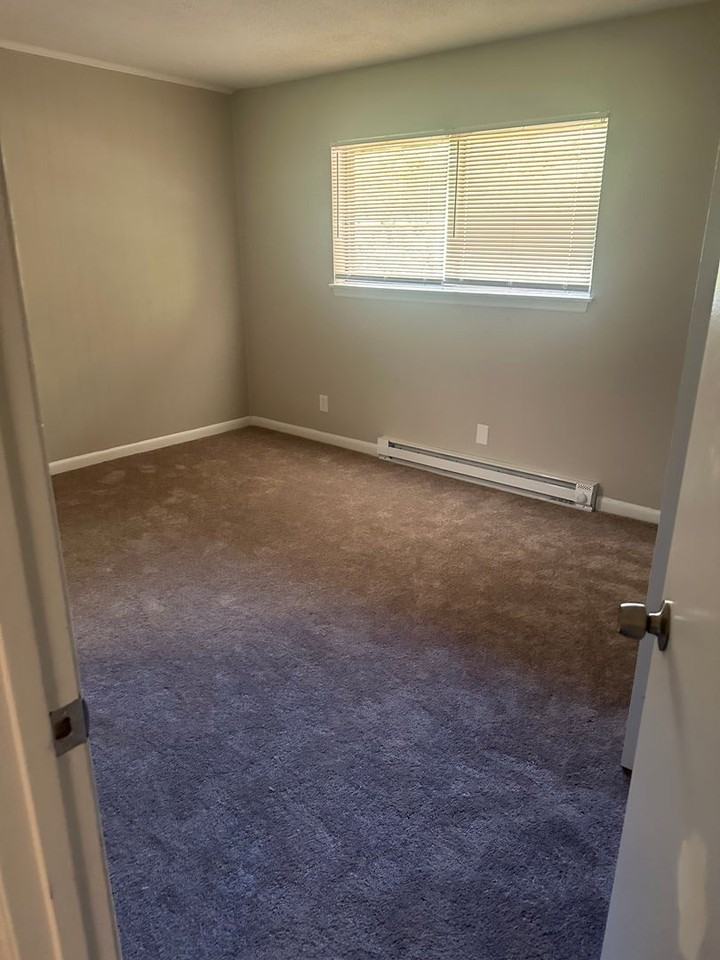 Arrowhead Apartments - Photo 7 of 9