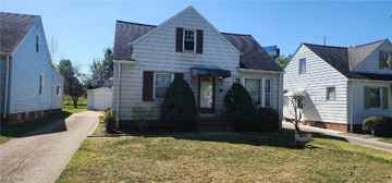 featured image of 12908 Oak St