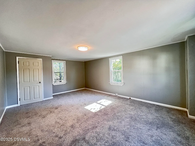 237 Cherry St - Photo 3 of 13