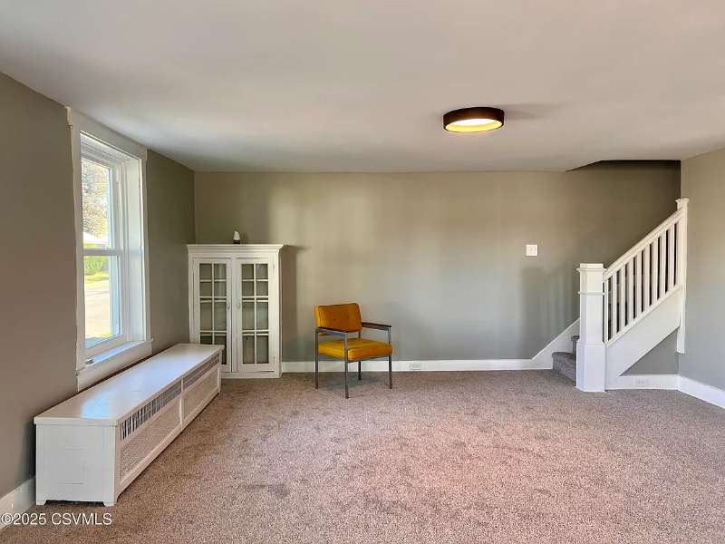 237 Cherry St - Photo 6 of 13