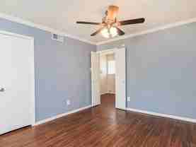 8213 S Cottage Grove Ave - Photo 1 of 1