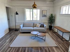 822 W 42nd Pl - Photo 1 of 1