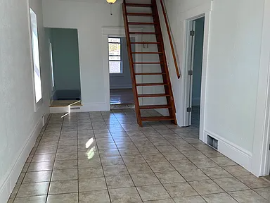 253 Curtice St E - Photo 3 of 21