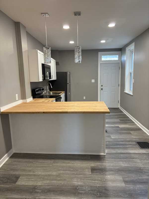 640 Kelker St - Photo 4 of 13