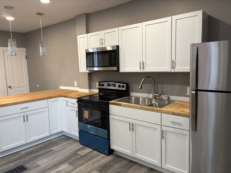 640 Kelker St - Photo 5 of 13