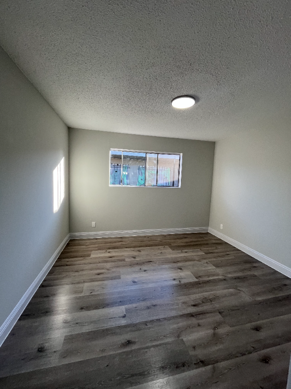 1240 W 105th St #15 - Photo 5 of 8