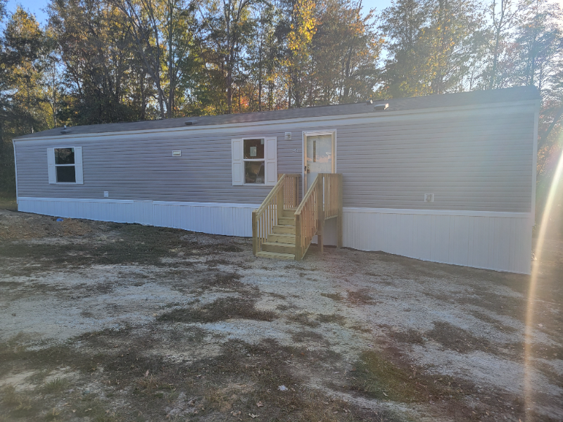 237 Maple St - Photo 3 of 9