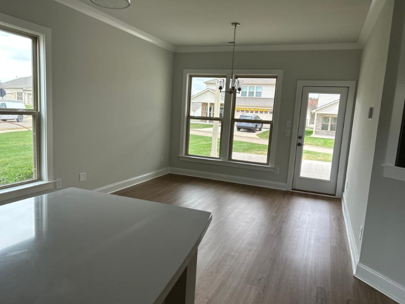 1313 Kettlehook Ln - Photo 4 of 20