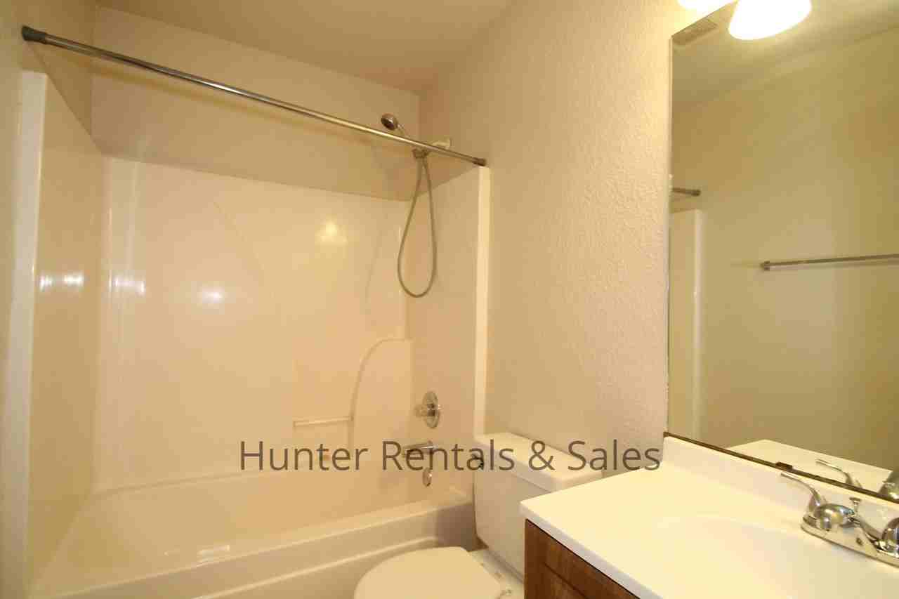 1604 1604-B Aztec Trace Dr - Photo 3 of 17