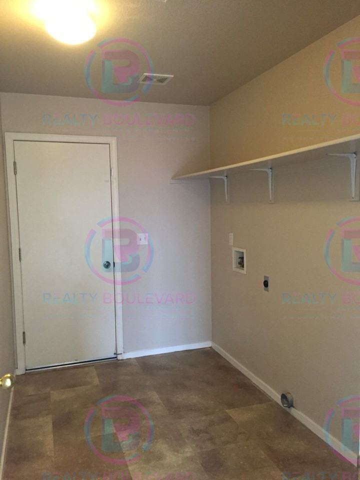 17863 Bear River Ct - Photo 6 of 18