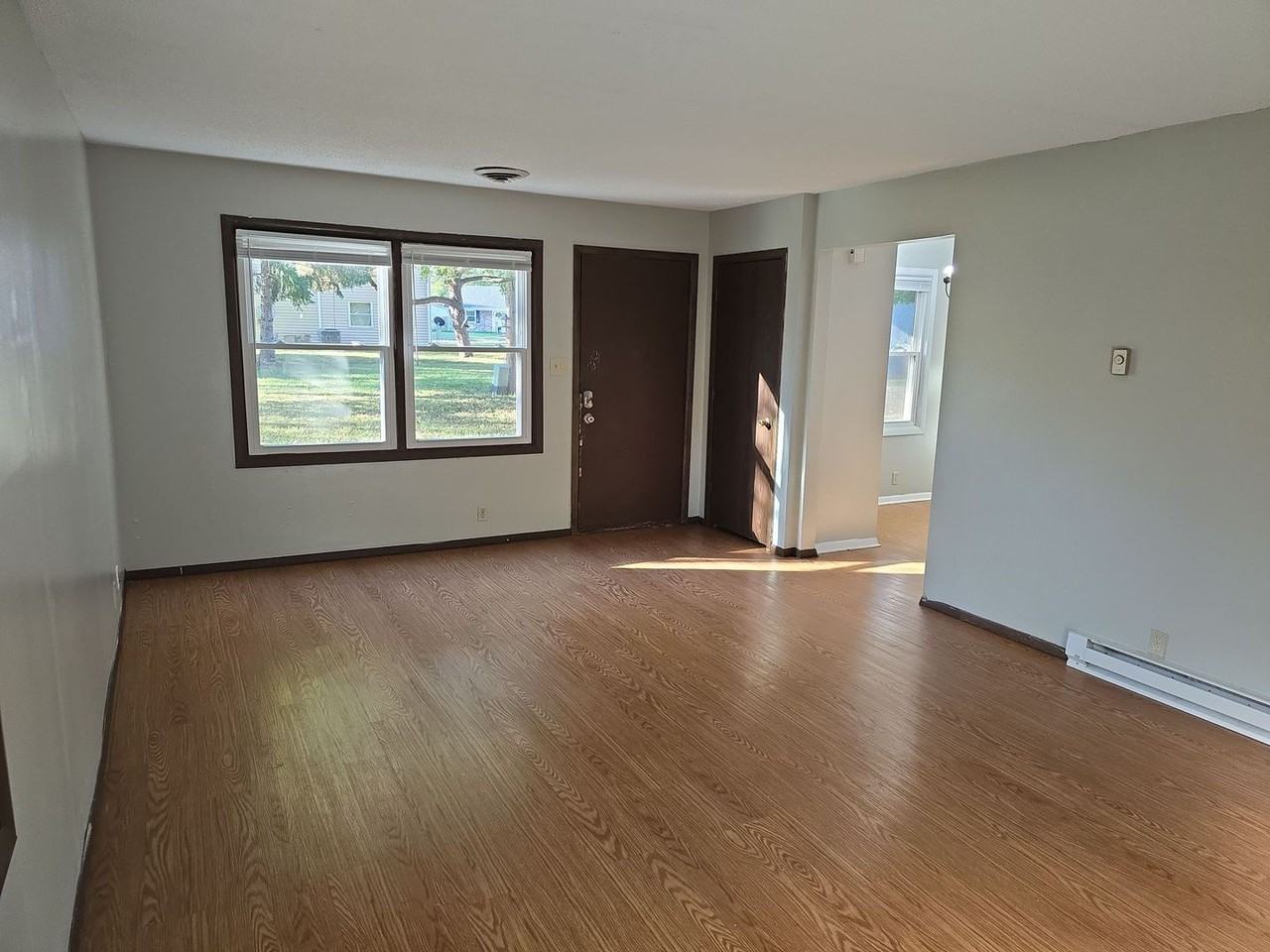 Beautiful Townhouses - Photo 7 of 25