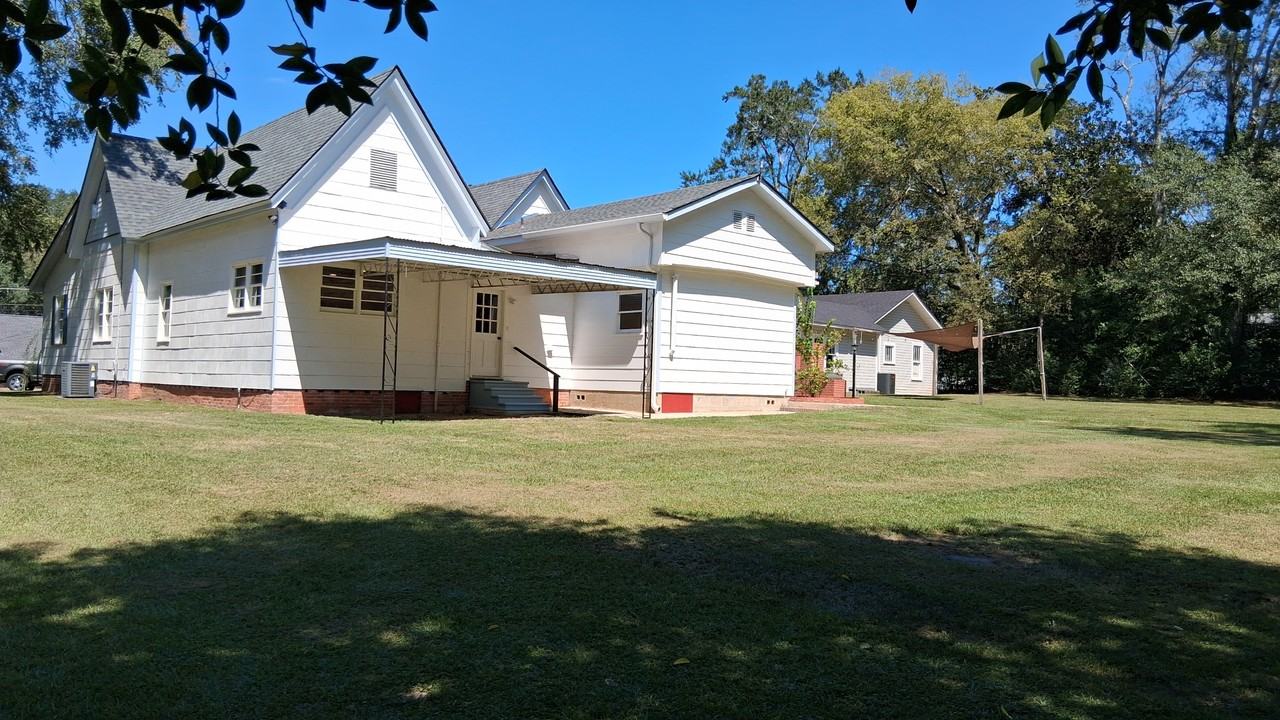 180 Main St #NA - Photo 2 of 18