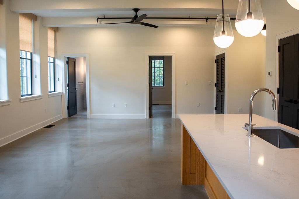 48 Round Hill Rd #11 - Photo 5 of 16
