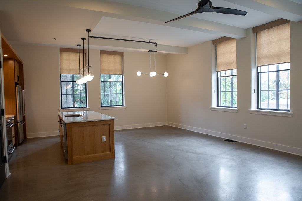 48 Round Hill Rd #11 - Photo 6 of 16
