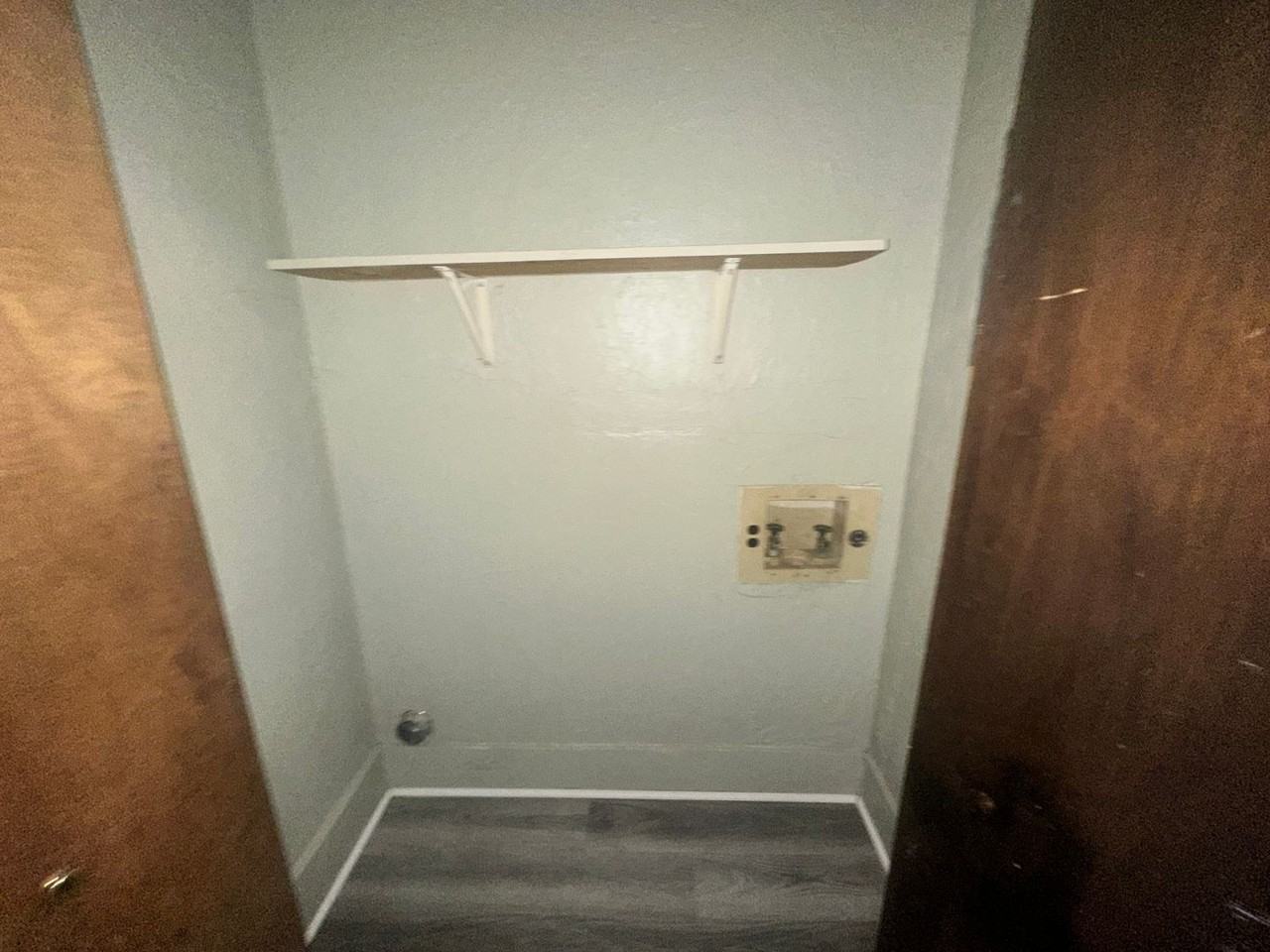 2011 Melrose Dr - Photo 6 of 16