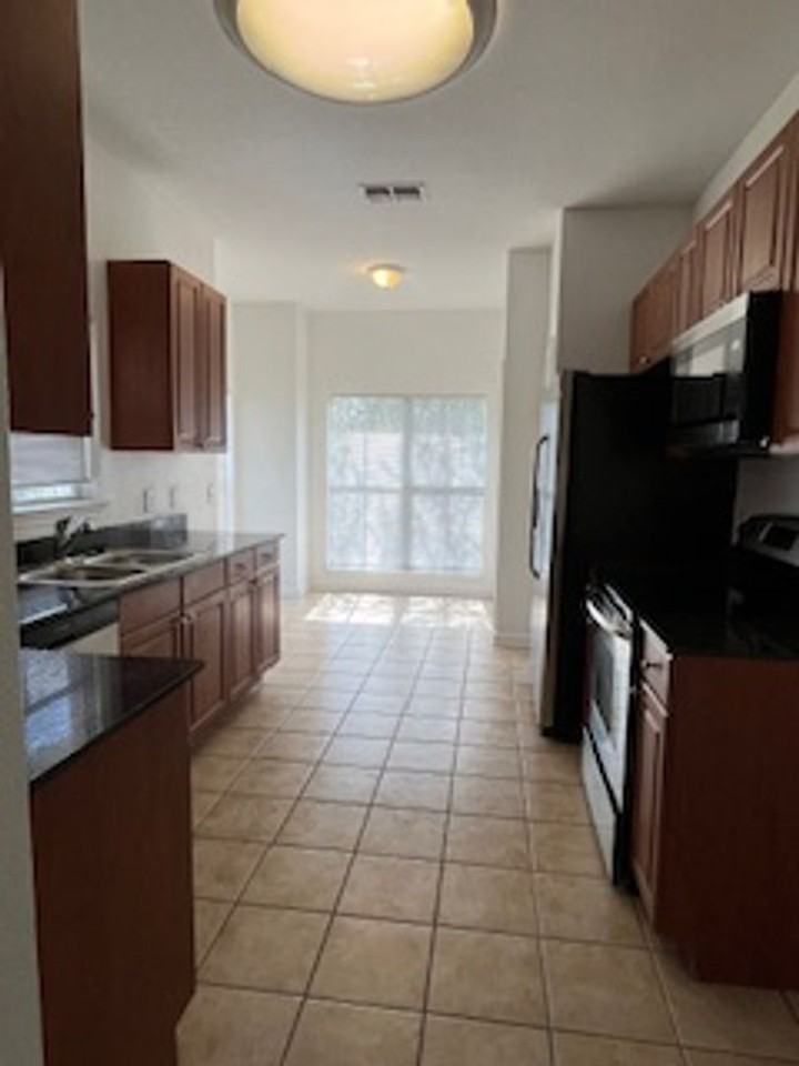 8112 Ballymoney Road - Photo 7 of 31