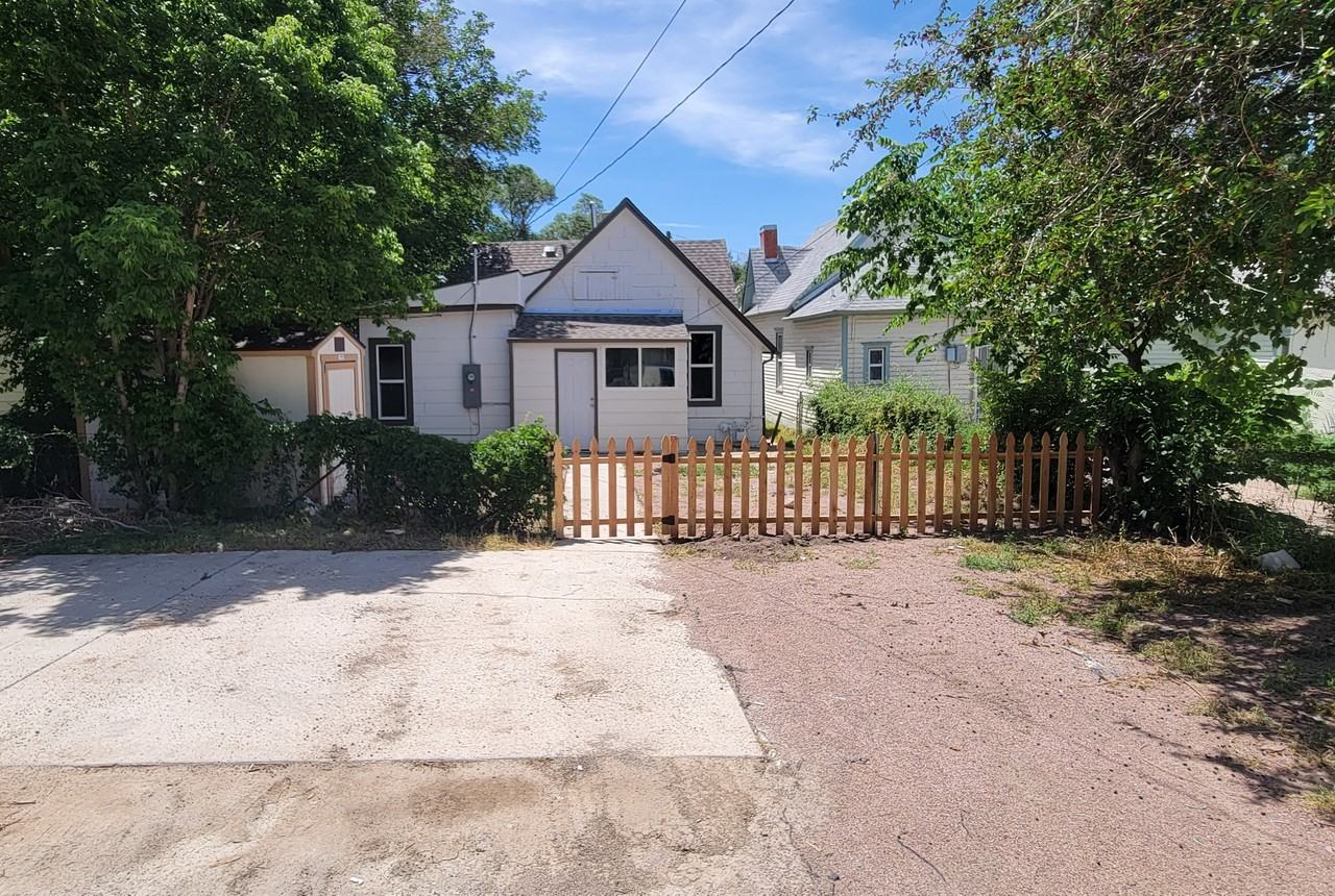 811 West 13th Street #NA - Photo 2 of 17