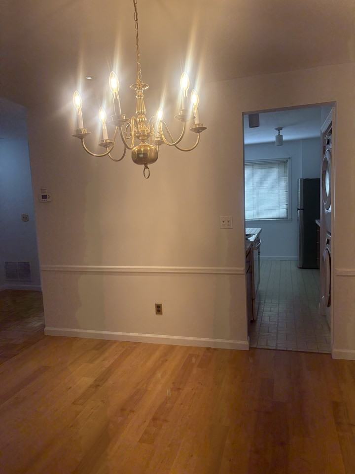 160 Mead Ave #A - Photo 7 of 9