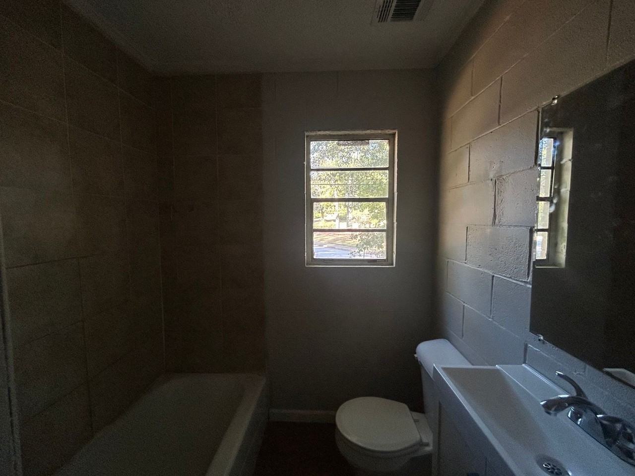 13 Richard Allen Dr - Photo 7 of 9