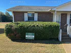 105 Teakwood Dr - Photo 1 of 1