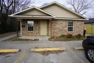 1409 Poplar St - Photo 1 of 1