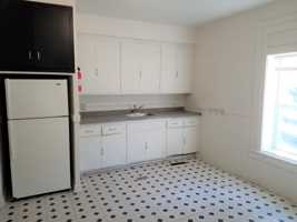 featured image of 327 9th St S