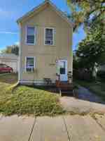 featured image of 1919 Castelar St